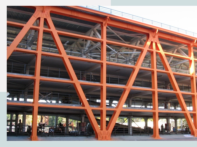 Многоуровневые паркинги в Миасс от 610 руб.